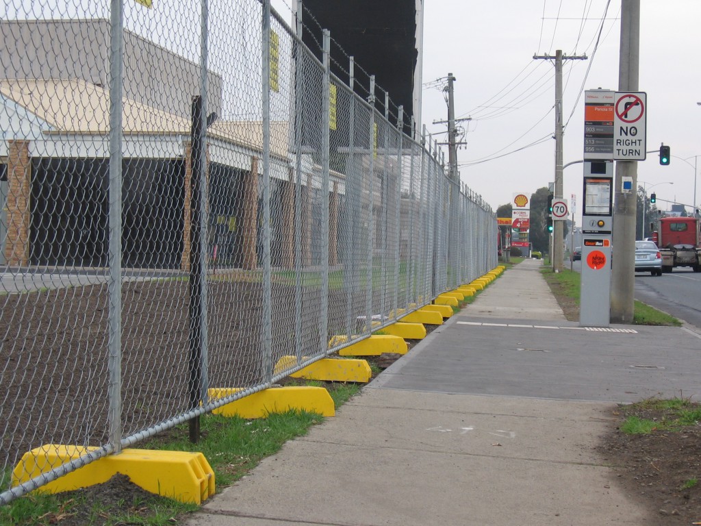 temporary fence (21).jpg